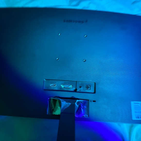 Monitor - Picture 2 of 3